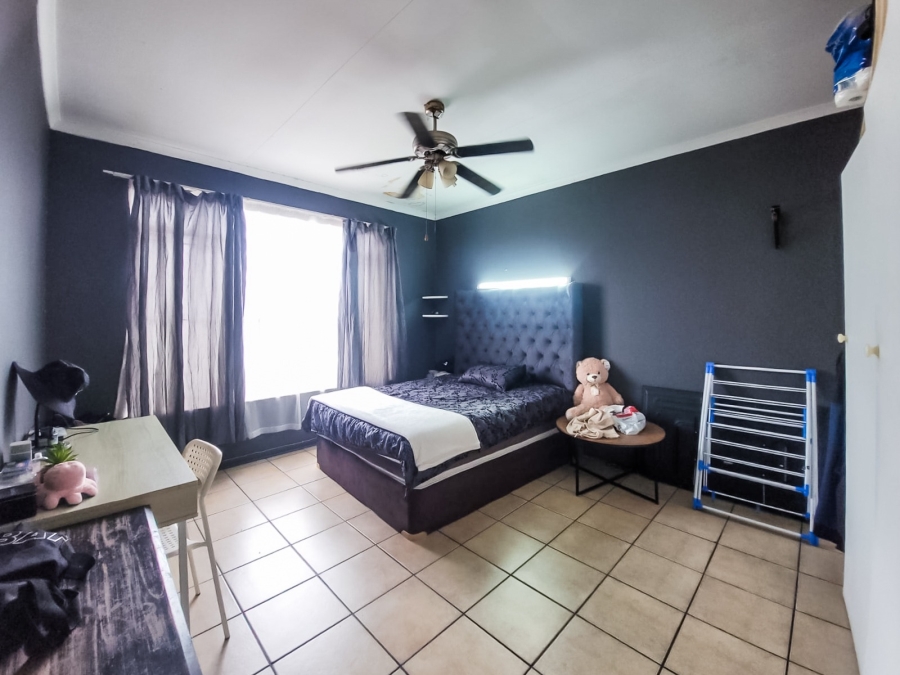 1 Bedroom Property for Sale in Die Bult North West